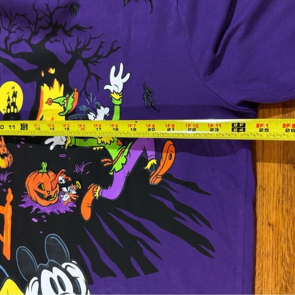 Disney Mickey Mouse and Friends T-Shirt Size XL NWT - Picture 4 of 11